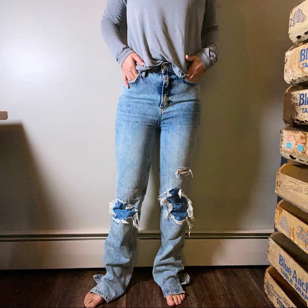 In great condition size 24-25 Free People in my own lane high rise jeans